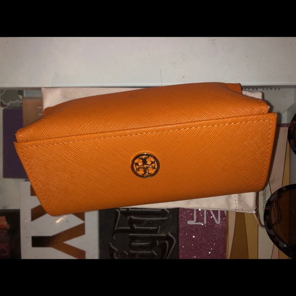 ✨Tory Burch sunglasses✨ - Picture 3 of 5